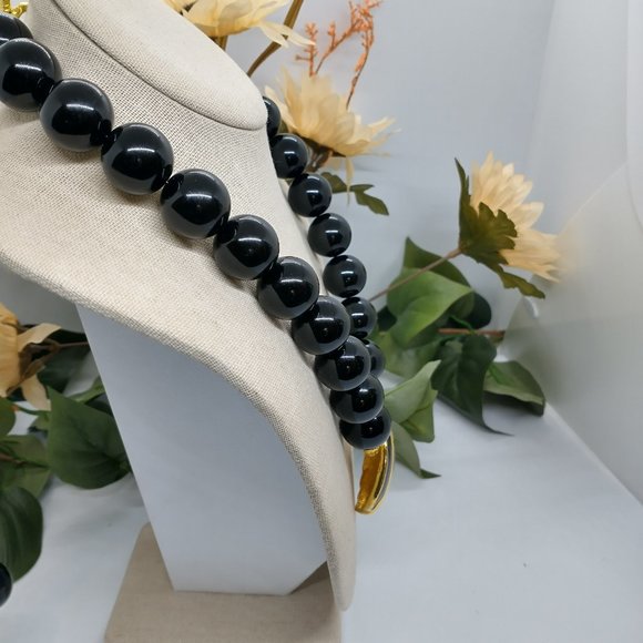 Necklace Black and Gold Chunky Statement Necklace and  Earrings - Picture 4 of 8